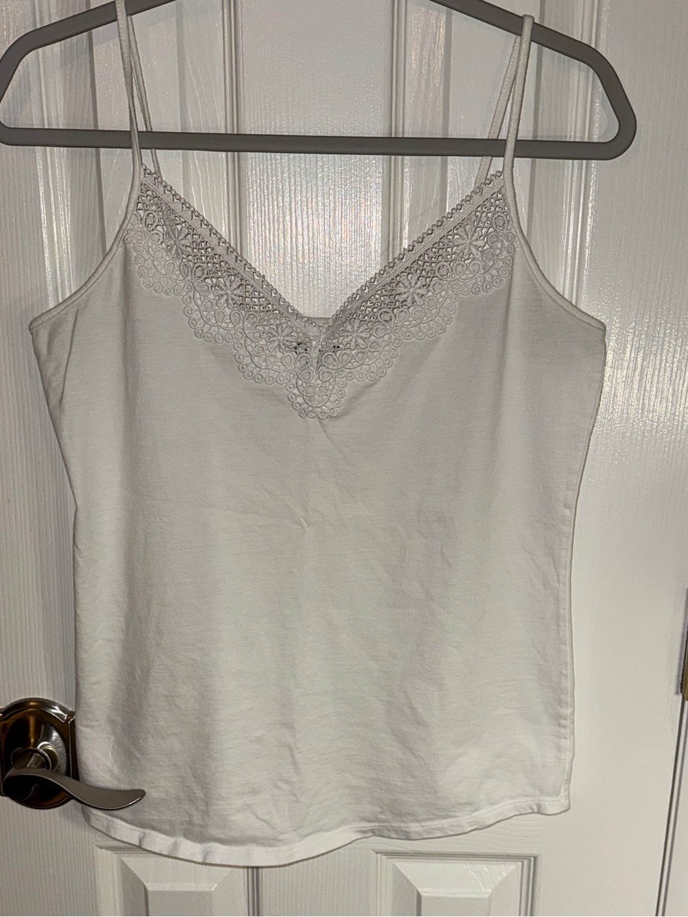 Women’s Loft White Lace-Trim Camisole Top sz. Large